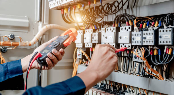 Best Emergency Electrical Repair  in Elmendorf, TX